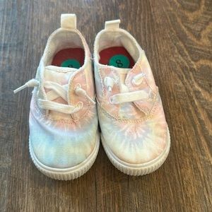Blowfish toddler girl slip on shoes. Size 8 toddler.